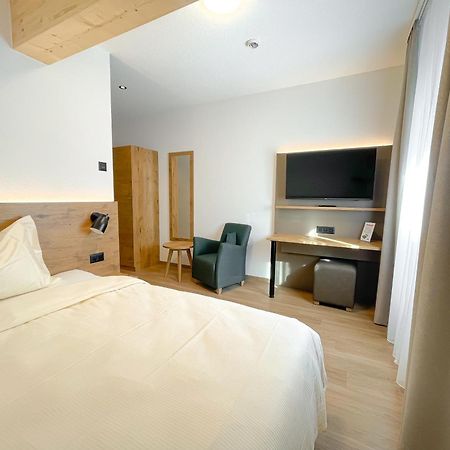 Hotel Olympica Brigue Extérieur photo